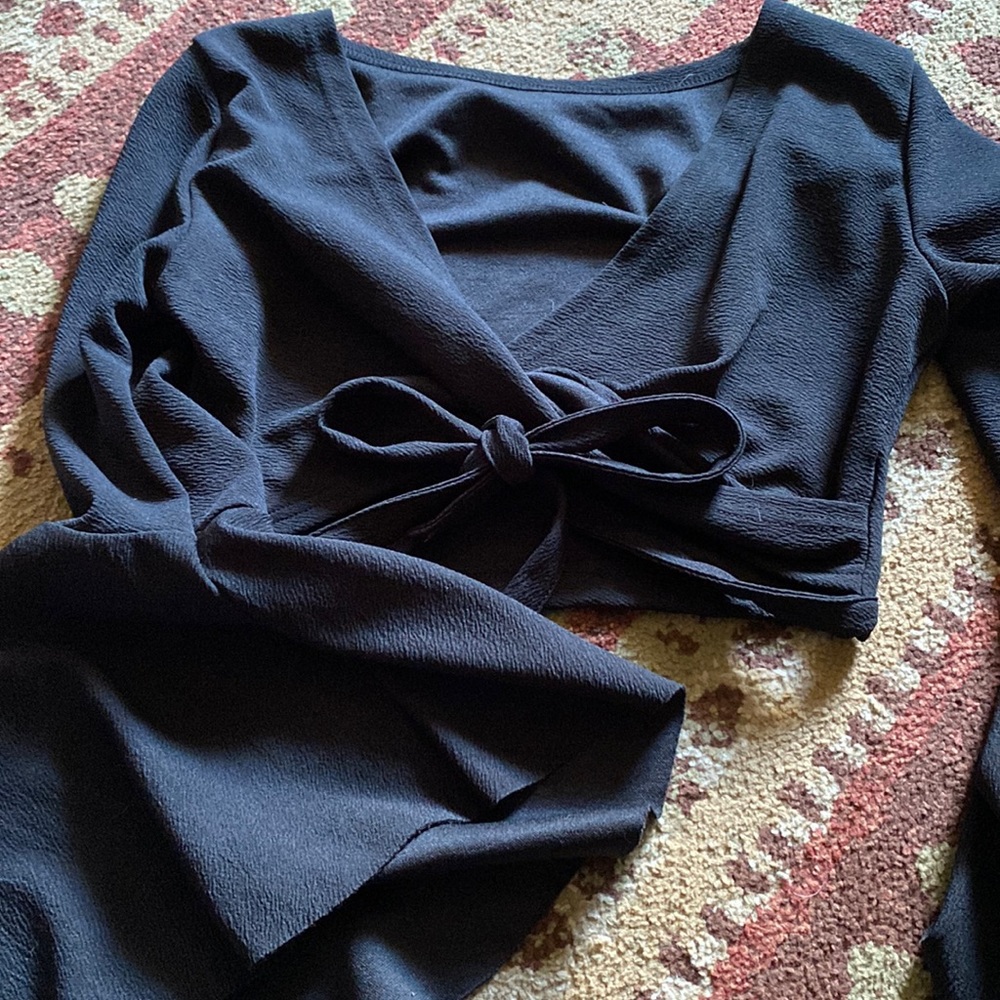 Black crop top